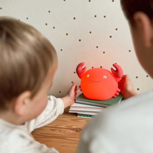 Veilleuse LED rechargeable "Théo le Crabe" (18 cm) Atelier Pierre