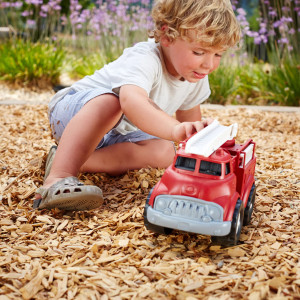 Camion de Pompiers en plastique recyclé "Rouge" (2-6 ans)