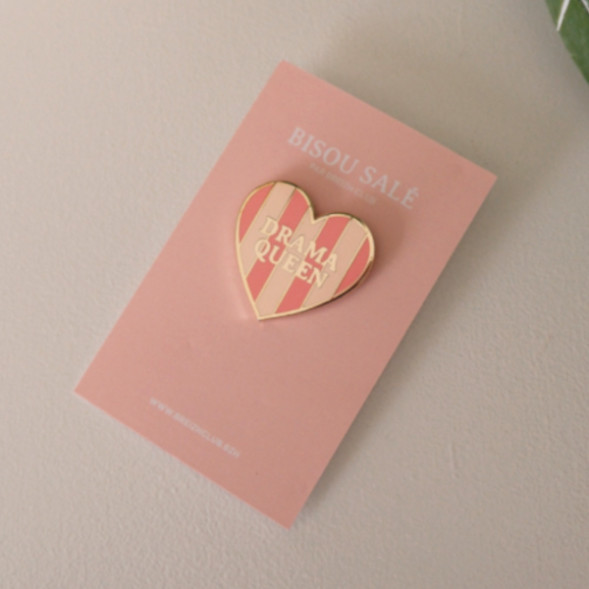 Pin's "Coeur Rayé Drama Queen"