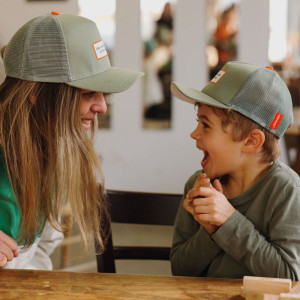 Casquette femme Trucker Mini "Olive" (Maman) Hello Hossy
