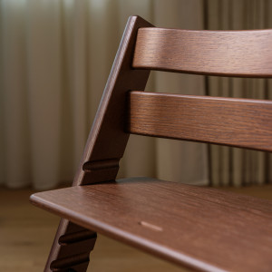 Chaise haute évolutive tripp trapp en bois de chêne "Brun" Stokke 