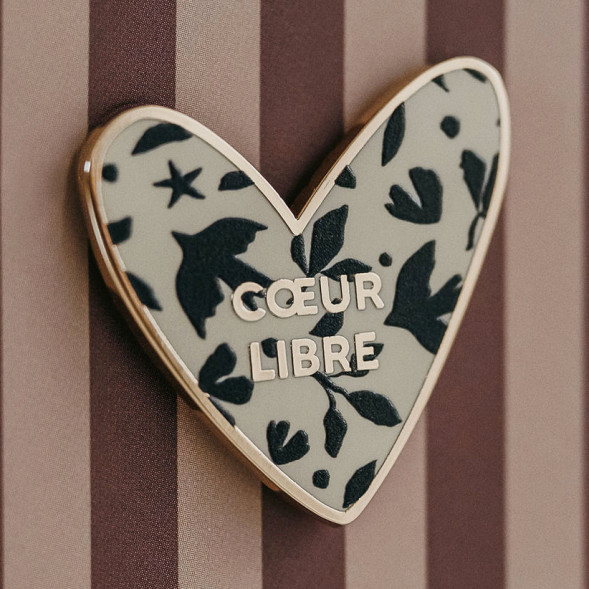 Pin's "Coeur Libre"