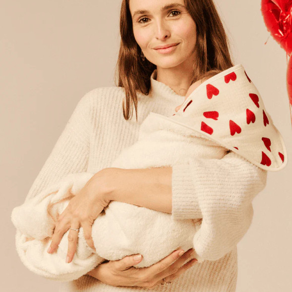 Cape de bain bébé en éponge et gaze de coton Capsule "Coeur" (0-8 ans)
