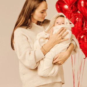 Cape de bain en gaze de coton Capsule "Coeur" (0-8 ans) Bebel