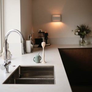 Goupillon pour biberons en silicone "Naturel" Mushie
