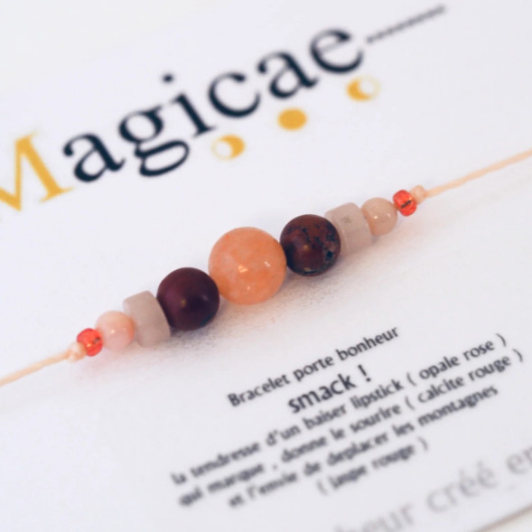 Bracelet porte-bonheur en pierres naturelles "SMACK !"