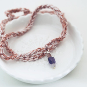 Bracelet porte-bonheur en pierres naturelles à nouer "TCHIN TCHIN !"
