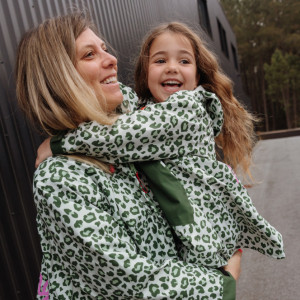Poncho de pluie femme "Green Leopard" Hello Hossy